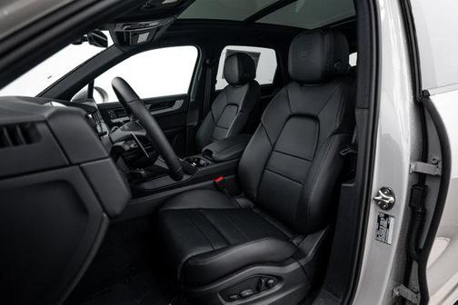 Chalk 2026 Porsche Cayenne Base