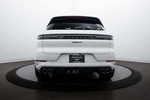 2026 Porsche Cayenne AWD