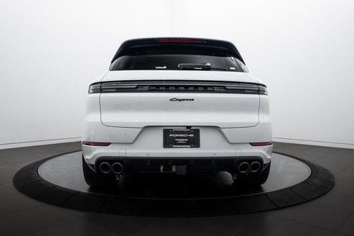 2026 Porsche Cayenne AWD