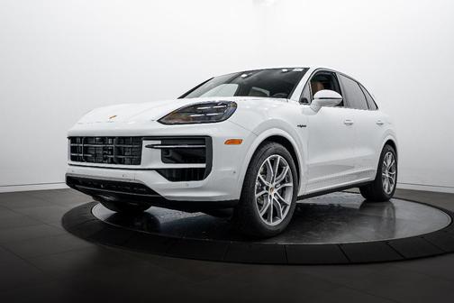 2026 Porsche Cayenne AWD