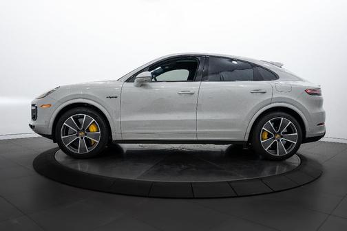 2021 Porsche Cayenne E-Hybrid Coupe Turbo S