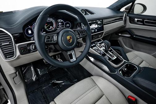 2021 Porsche Cayenne E-Hybrid Coupe Turbo S