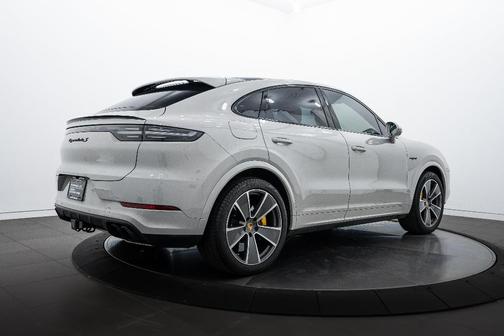 2021 Porsche Cayenne Cayenne Turbo S E-Hybrid