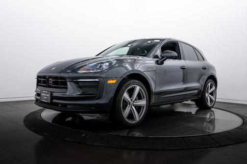 2026 Porsche Macan 