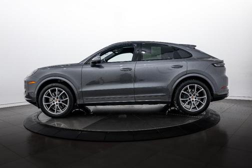 2025 Porsche Cayenne AWD