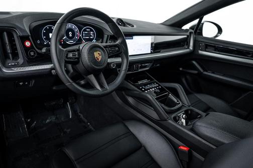 2025 Porsche Cayenne AWD