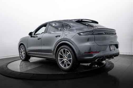2025 Porsche Cayenne AWD
