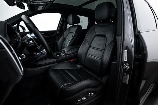 2019 Porsche Cayenne E-Hybrid