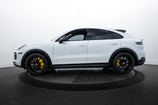 2023 Porsche Cayenne Turbo GT