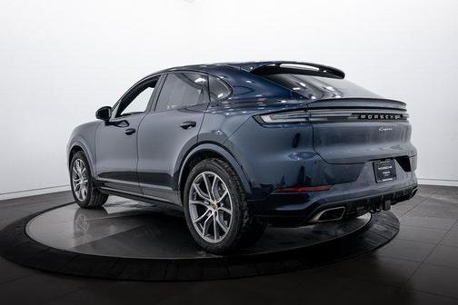 2025 Porsche Cayenne AWD