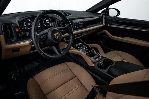 2025 Porsche Cayenne AWD