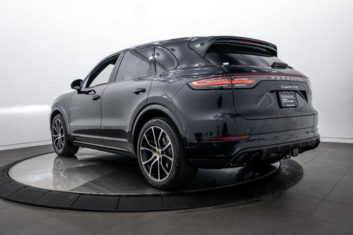 2021 Porsche Cayenne Turbo