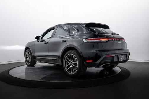 2024 Porsche Macan 