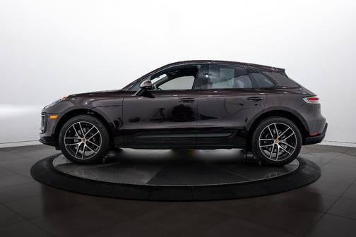 2023 Porsche Macan 
