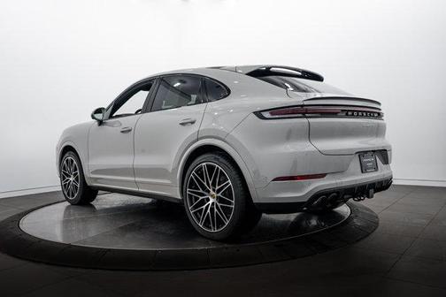 Chalk 2024 Porsche Cayenne AWD