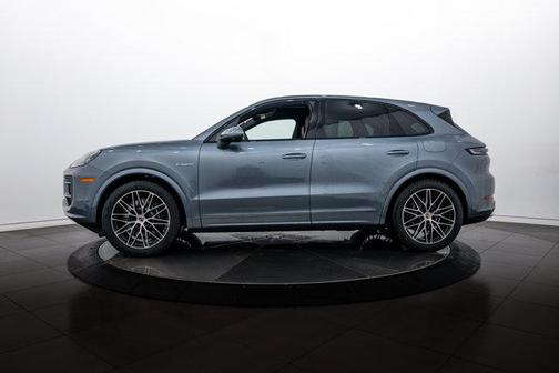 2026 Porsche Cayenne AWD