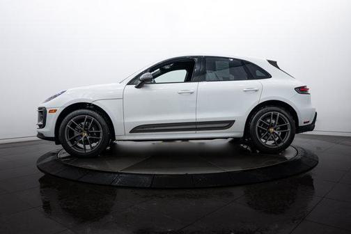 2023 Porsche Macan T