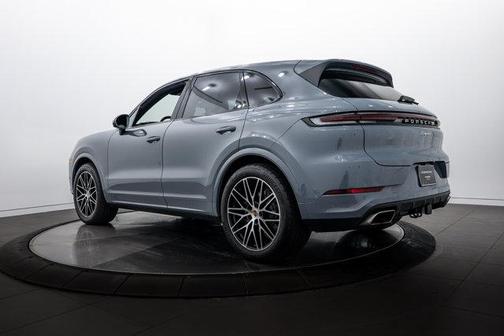 Arctic Grey 2026 Porsche Cayenne