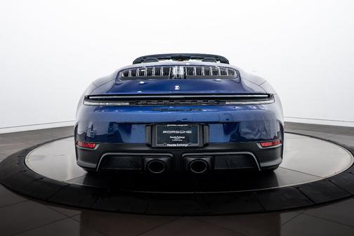 2026 Porsche 911 Carrera GTS