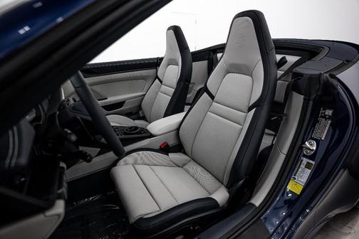 2026 Porsche 911 Carrera GTS