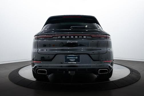 2025 Porsche Cayenne 