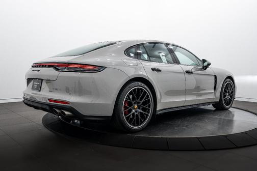 2023 Porsche Panamera 4S
