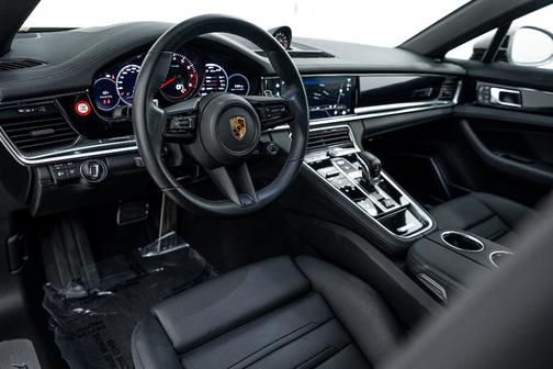 2023 Porsche Panamera 4S