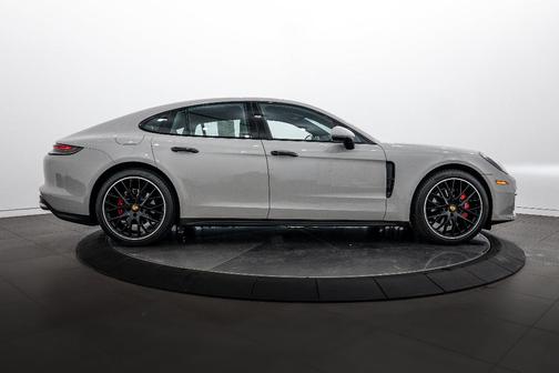 2023 Porsche Panamera 4S