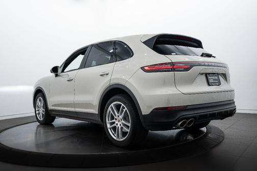 2022 Porsche Cayenne S