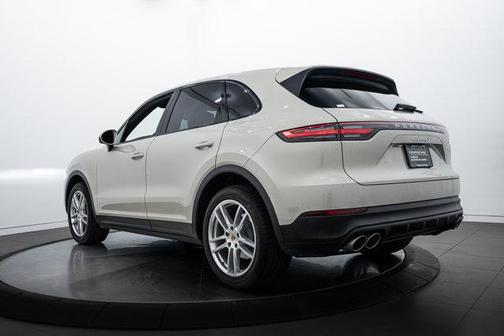 2022 Porsche Cayenne S