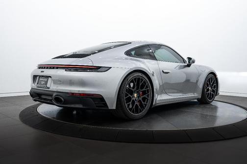 2024 Porsche 911 Carrera GTS