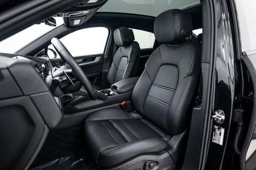 2026 Porsche Cayenne AWD