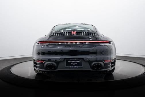 2024 Porsche 911 Carrera 4S