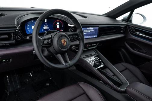 2026 Porsche Macan 4