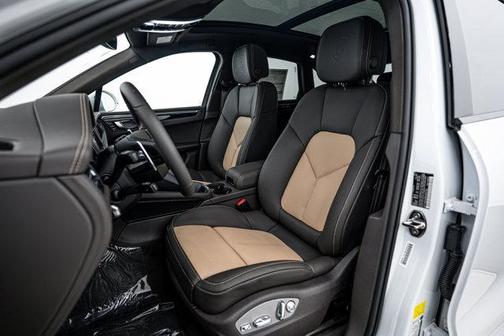 2025 Porsche Macan S