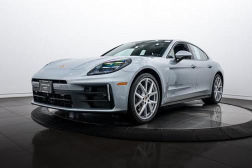 2025 Porsche Panamera 4