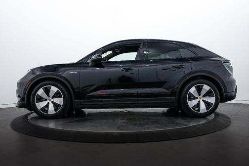 2024 Porsche Macan Electric 4