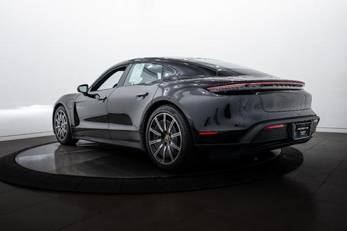 2024 Porsche Taycan 