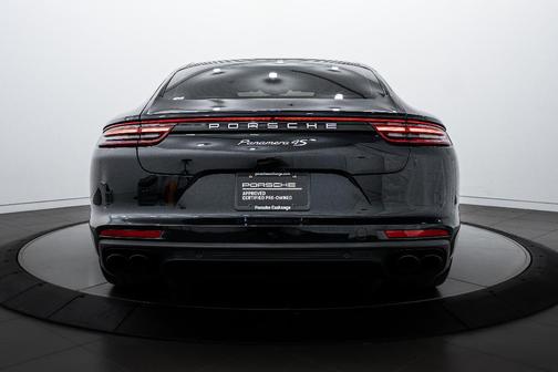 2018 Porsche Panamera 4S