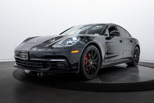 2018 Porsche Panamera 4S
