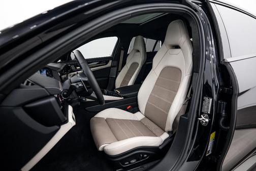 2025 Porsche Panamera Turbo