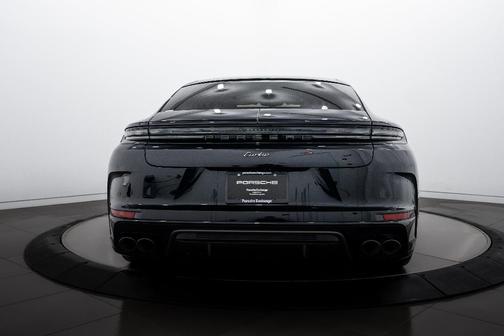 2025 Porsche Panamera Turbo