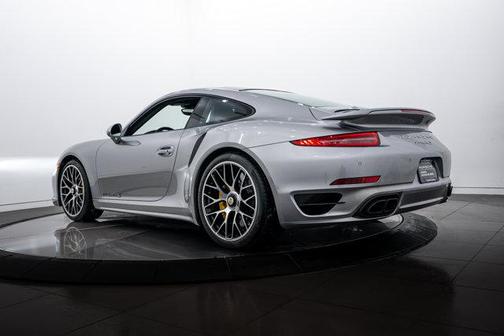 2016 Porsche 911 Turbo S