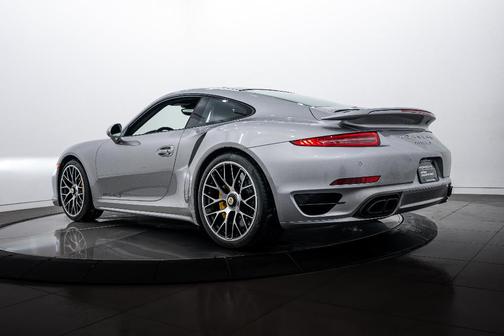 2016 Porsche 911 Turbo S