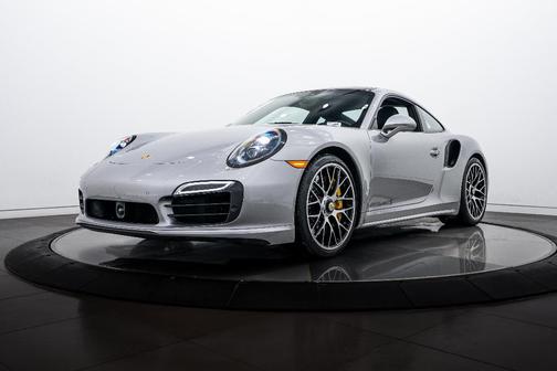2016 Porsche 911 Turbo S