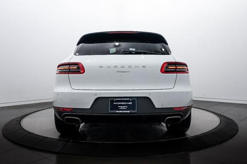 2018 Porsche Macan 