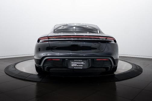 2022 Porsche Taycan GTS