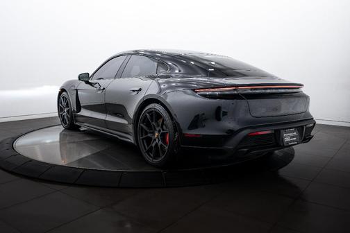 2022 Porsche Taycan GTS