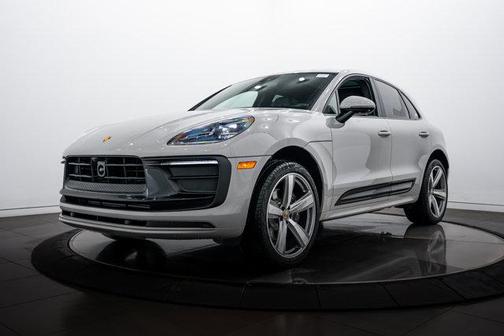 2026 Porsche Macan Base