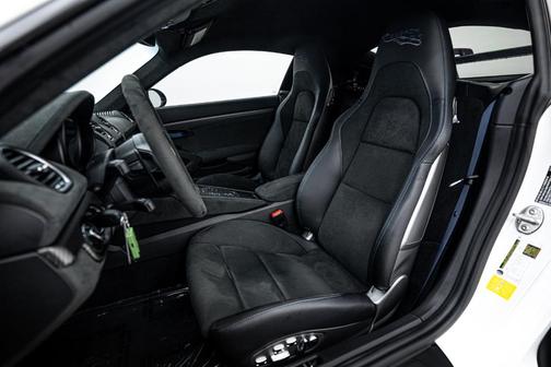 2024 Porsche 718 Cayman GT4 RS